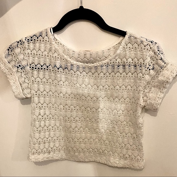 White crop top - Picture 1 of 1